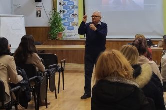 Marcel Căpraru, metoda Montessori, conferință Ploiești, educația Montessori, Maria Montessori, centru educațional Montessori