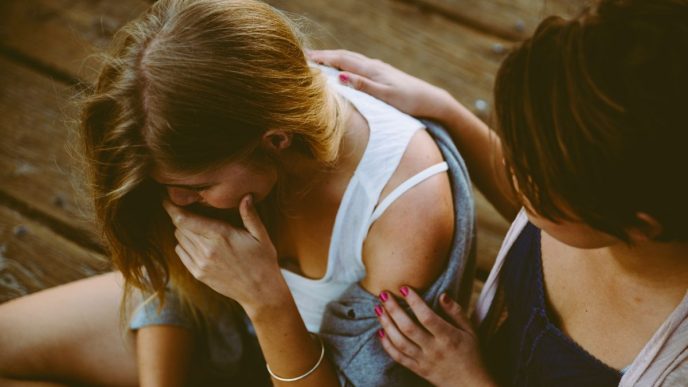 tipuri de relații, relații toxice, relații de prietenie, sfaturi de viață, conexiune emoțională, tipuri de prietenii, suferință