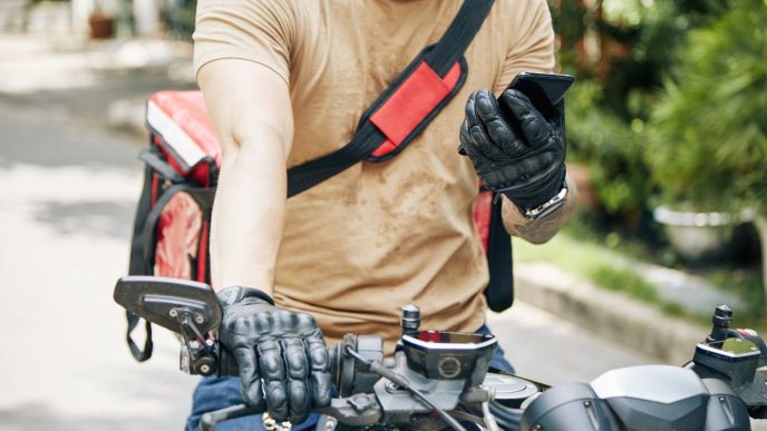 livrator, Tazz, comandă mâncare, pățanie, Ploiești, mitocan, nesimțit, bacșiș, reclamație în aplicație, Mădălin Tazz Ploiești