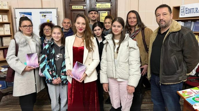 Irina Lete, lansare de carte, volum de poezii, Luna Albă, Ploiești, Gelu Ionescu