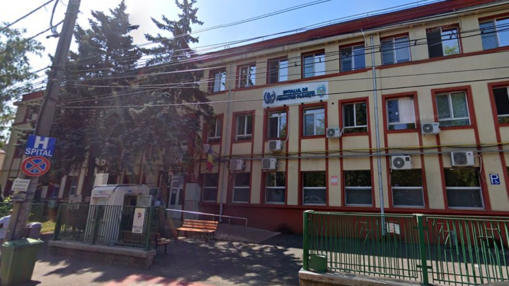 Moș Crăciun, Spitalul de Pediatrie Ploiești, cadouri, strângere de fonduri, live, seara de Crăciun
