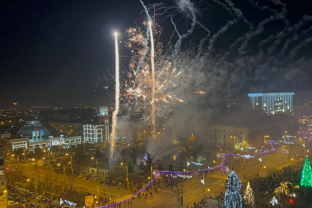 spectacol de artificii, Revelion, 2024, Primăria Ploiești, video, foc de artificii