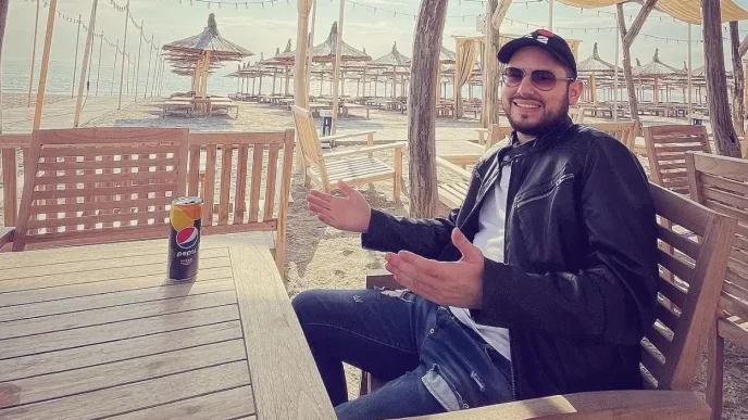 Andrei Versace, a murit, influencer, Andrei Pârvan, fără suflare, poză Facebook