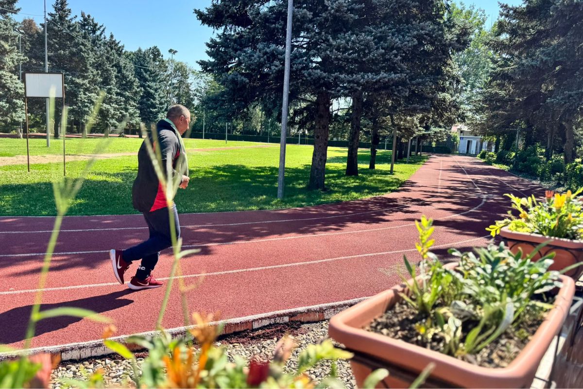 Top 6 activități de încercat în parcul de la Sala Sporturilor din Ploiești 7 Pista de alergare de la Sala Sporturilor din Ploiești.