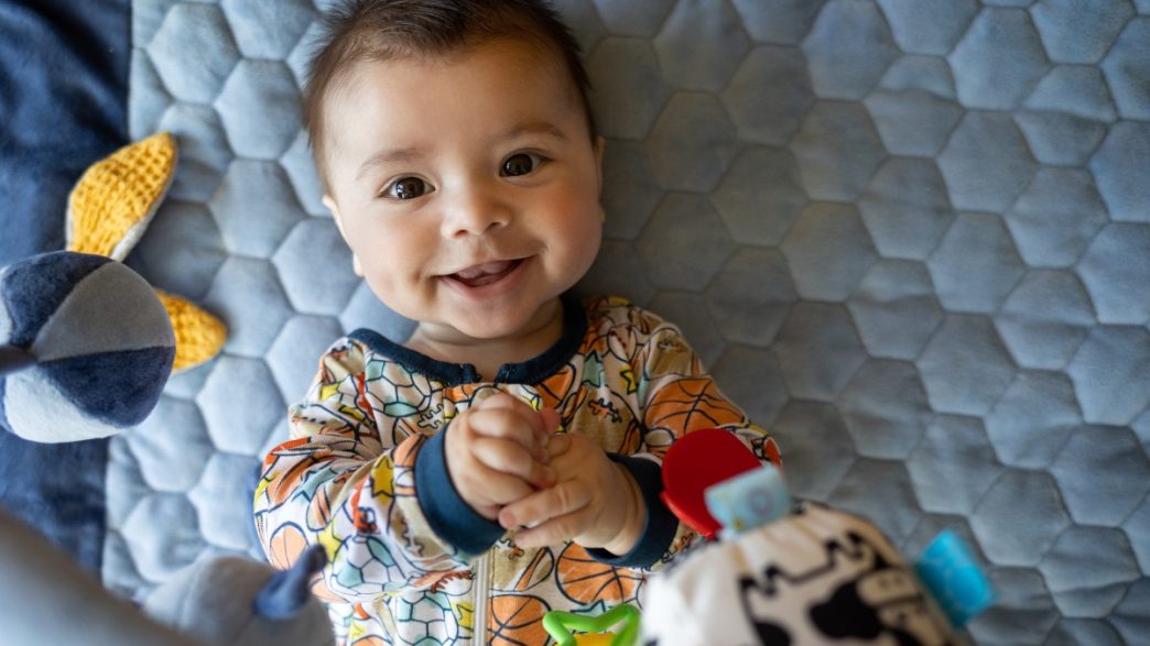 jucărie, bebeluș, bebeluș de jucărie, gestionare stres, gestionare anxietate, părțile corpului, sfaturi specialist