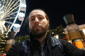 Târgul de Crăciun Craiova, poze târg, roată panoramică Craiova, despre Craiova, prețuri târg Craiova, bilet autobuz Craiova, cazare Craiova, John Cristea