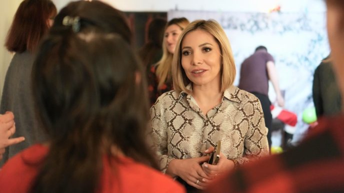 Cristina Geană, sărbători, Crăciun, reconectare, familie, timp de calitate, tradiție, dependența de telefoane