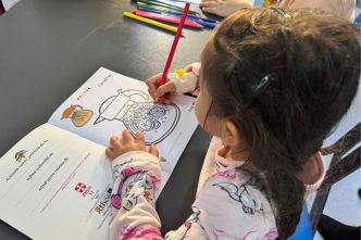 spitalul de pediatrie, Ploiești, bibliotecă pentru copii, inițiativă locală, branulă