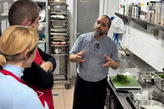 Chef Mehrzad, Mehrzad Moghazehi, workshop, bucătăria iraniană, experiență culinară, Ziba Restaurant, cover