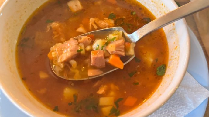 recenzie, restaurant Giulia, Giulia Ploiești, meniul zilei, păreri restaurant Giulia, consistență ciorbă