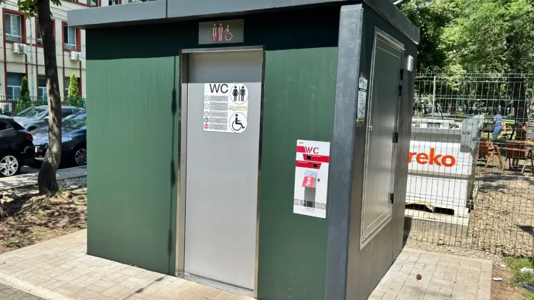 toaletă publică, toaletă cu autocurățare, Ploiești, CityMatic, cover