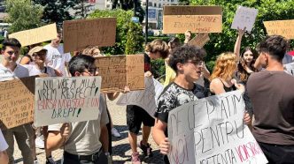 elevi, Prahova, proteste, burse, educație, mesaj elevi, CJE Prahova, Larisa Petre, cover