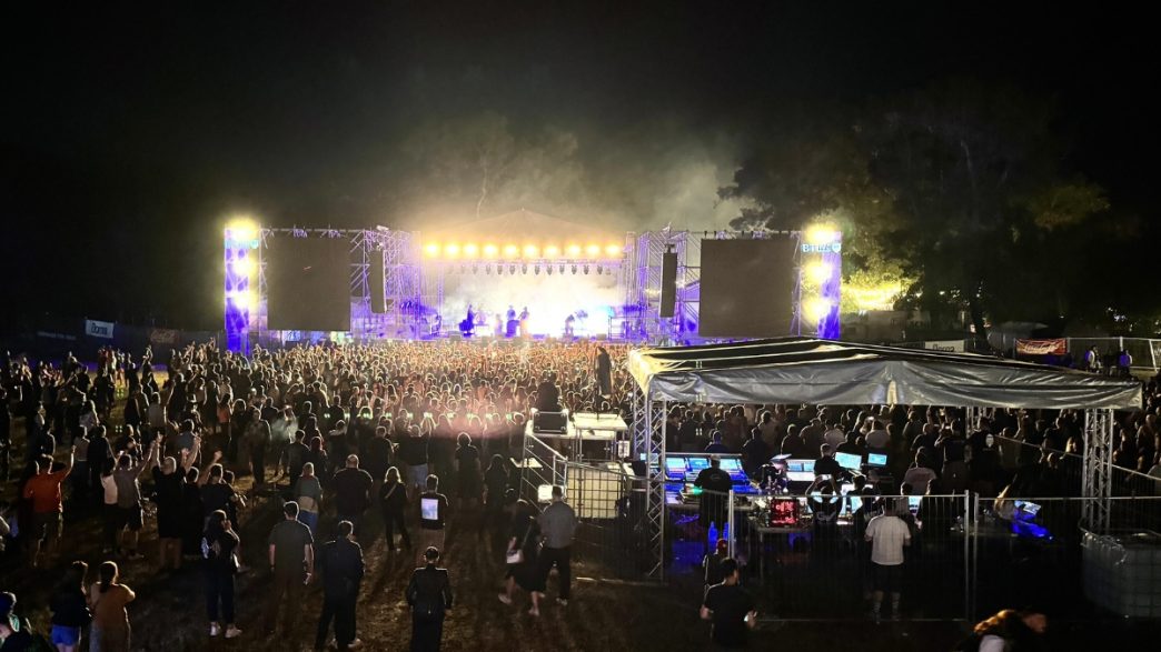 momente importante, 4 zile, festival, LAROCK 2025, Domeniul Cantacuzino, interviuri, outfit check, Florești, Skindred, Subcarpați
