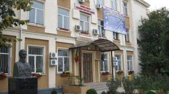 elev, 18 ani, Ploiești, Colegiul Național Alexandru Ioan Cuza, liceu, mesaj anonim, profesori, apreciere, spune pe bune