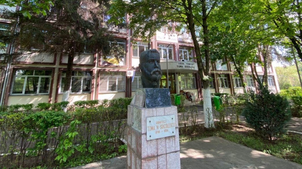 profesor, Toma Socolescu, mesaj, spune pe bune, liceu, Ploiești, jigniri
