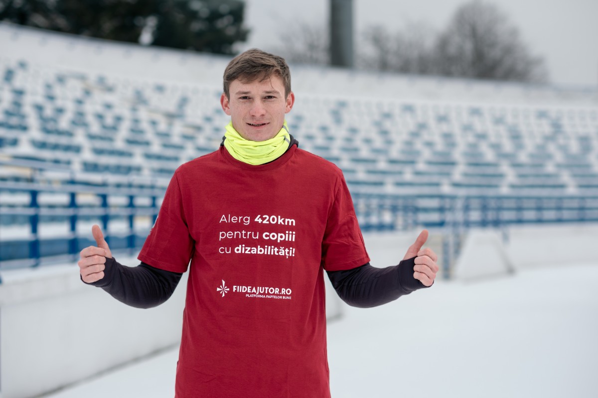 Adrian Șovea, alergător, 420 km, București-Iași, popas Ploiești, donații, eveniment caritabil