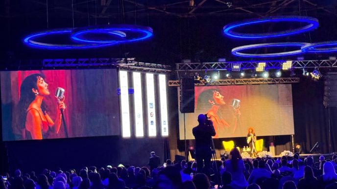 TakeIT, eveniment, Brașov, 30 ianuarie, dezvoltare personală, conectare, Lolita