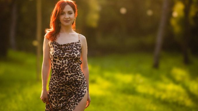 BianK, interviu, artist cover, artist Ploiești, ASE București, pauză muzicală, poveste, talent, verde