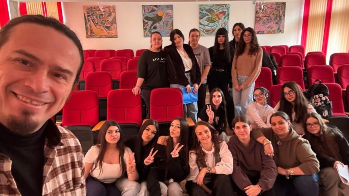 Nu mă sperie bacul, 30 martie, Teatrul Nației, examenul maturității, Sofia și Dan Crudu, cover
