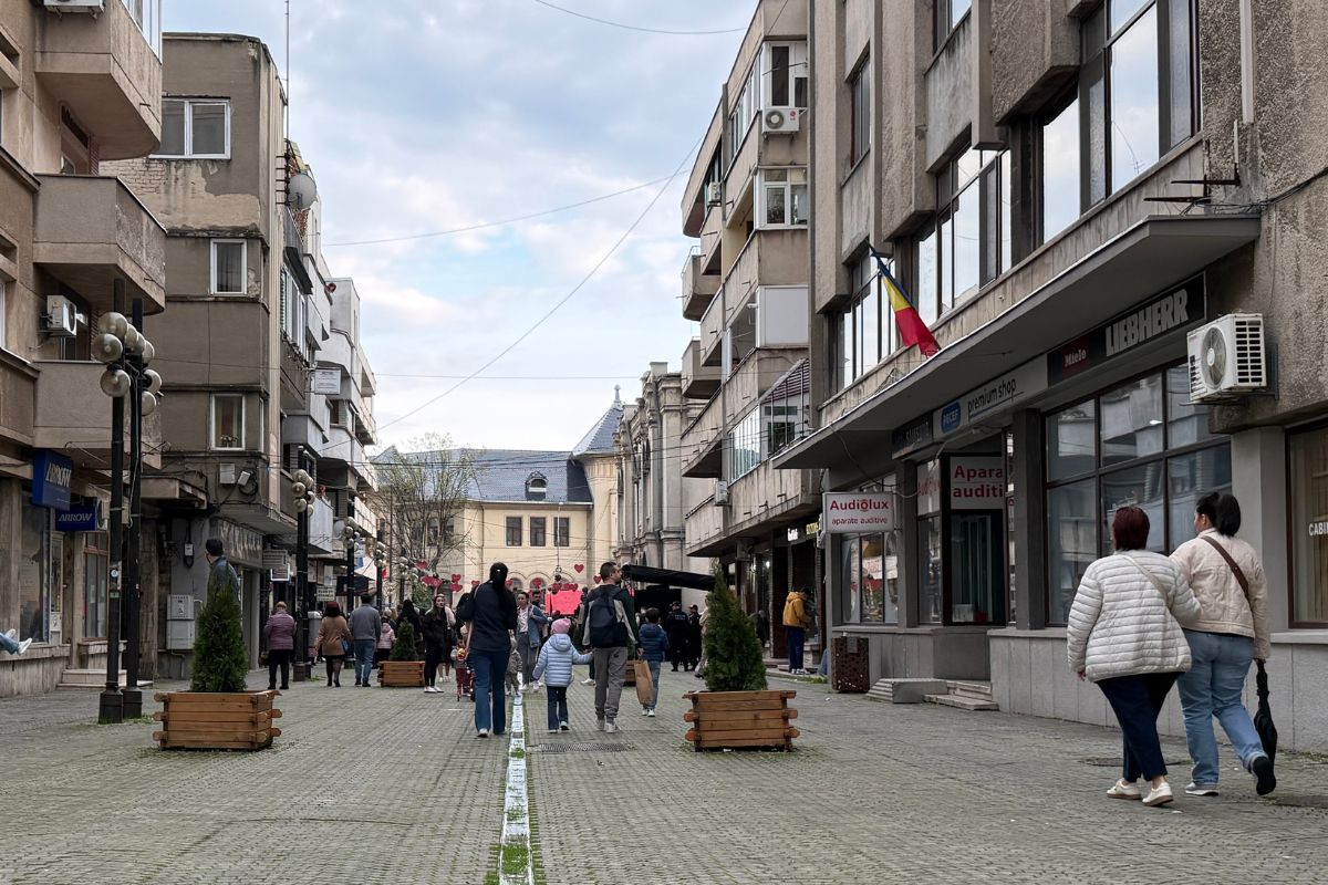 10 antreprenori, antreprenori Ploiești, Wake up Ploiești, promovare locală, platformă antreprenori Ploiești, promovare gratuită, Generația lui John, afaceri Ploiești