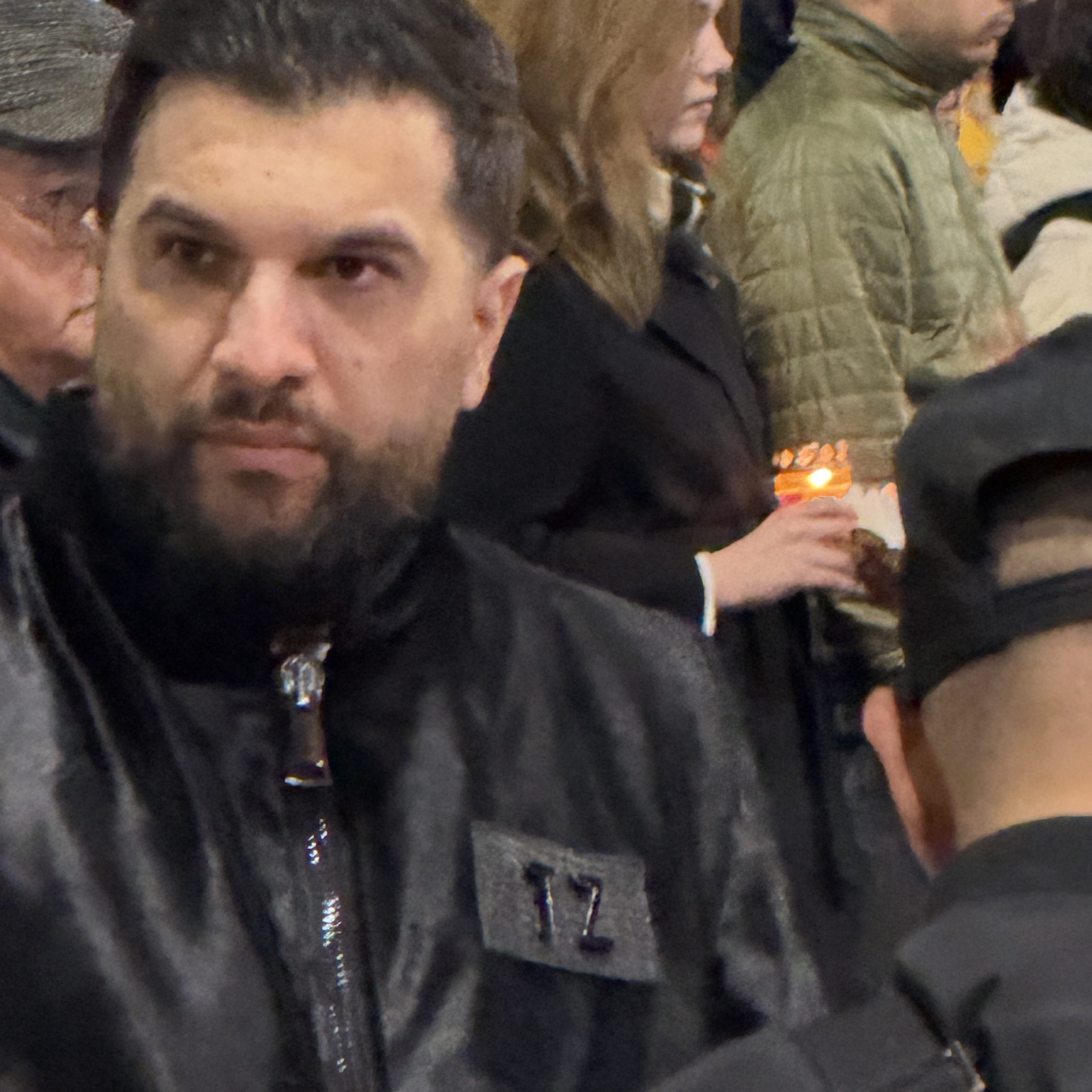 Lumina Sfântă a Învierii, selfie-uri cu Tzancă Uraganu și simplitate marca Polițeanu 7