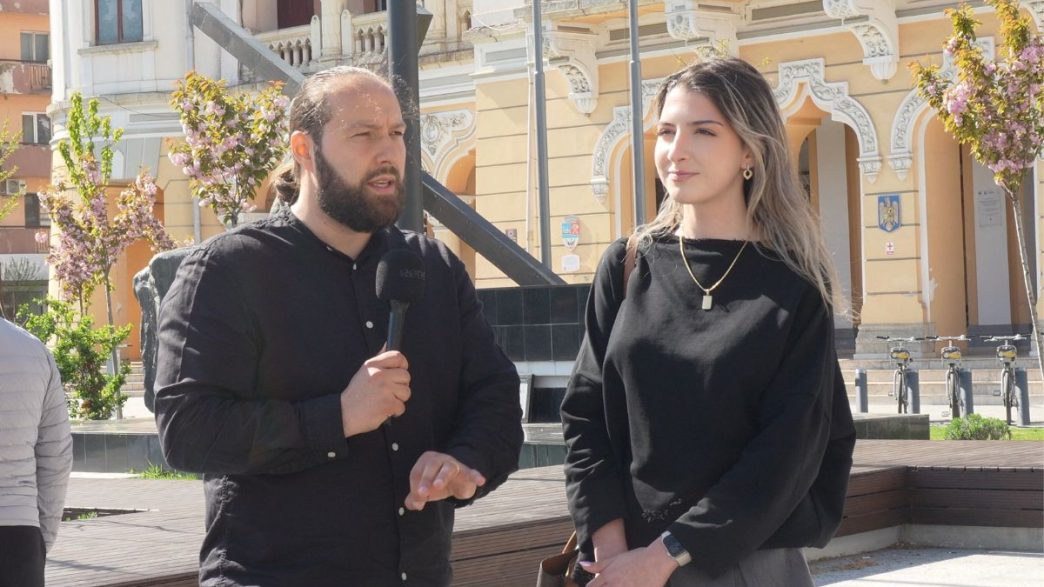 Campania care ia pulsul educației a ajuns în Buzău. Ce spun buzoienii despre școala românească - VIDEO 2 campanie, educație, pulsul educație, Buzău, spune pe bune, reportaj, John Cristea, Generația lui John, sistem educațional, formular anonim