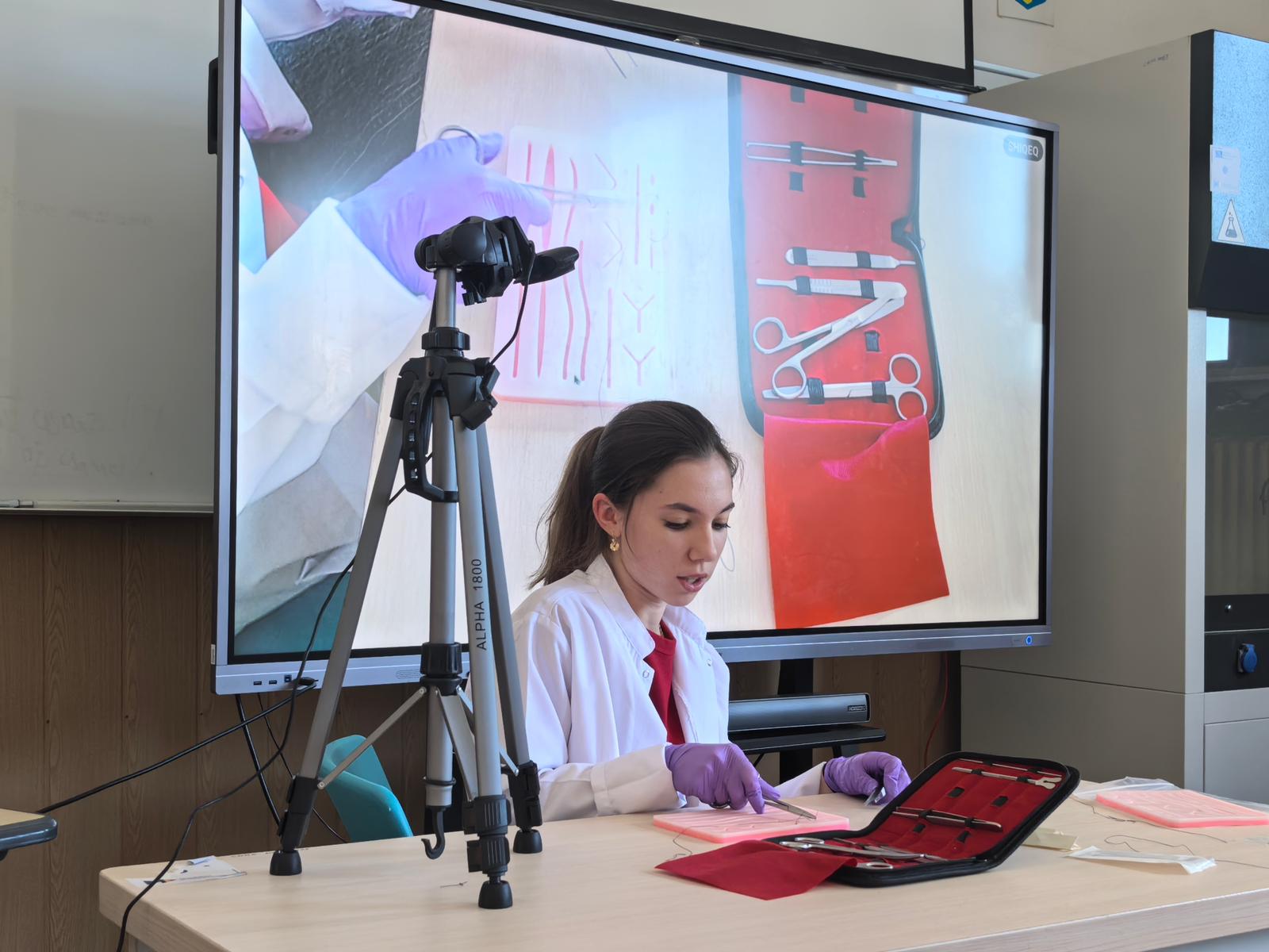 Nexus Science Fair 2026 aduce experimente fascinante și provocări STEM la Colegiul Național “Nicolae Grigorescu” din Câpina 5 Nexus Science Fair 2026 aduce experimente fascinante și provocări STEM la Colegiul Național “Nicolae Grigorescu” din Câpina 3