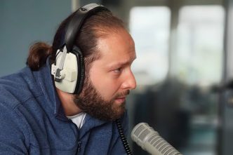 Radio Timișoara, educație, spune pe bune, intervenție radio, John Cristea, Sergiu Simionese, Pulsul Zilei, Generația lui John, formular anonim, cover