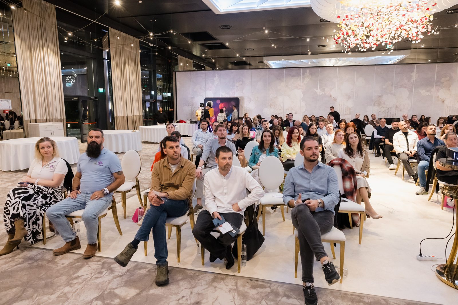 Cum a fost la Wake up, Ploiești!, ediția a 5-a. Aproximativ 150 de antreprenori au fost prezenți la Lacul Verde Resort 5